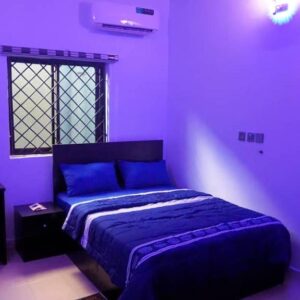 Affordable hotels In Port Harcourt. Discover Comfort and Convenience in ZinTech Hotel’s STANDARD Room goes for just 10,000 Naira per night. Find us at NO 8 Elitor Close, Woji, Port Harcourt